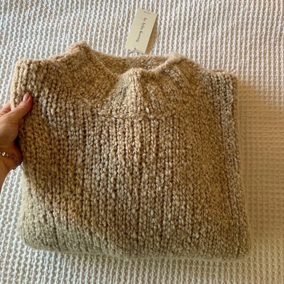 by Aylin Koenig Pullover Granny Sweater M/L NWT - Ecru color - new in box - Picture 10 of 13